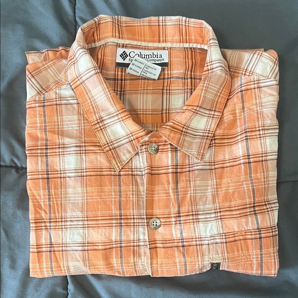 Columbia Plaid Short Sleeve Button Down Size Medium